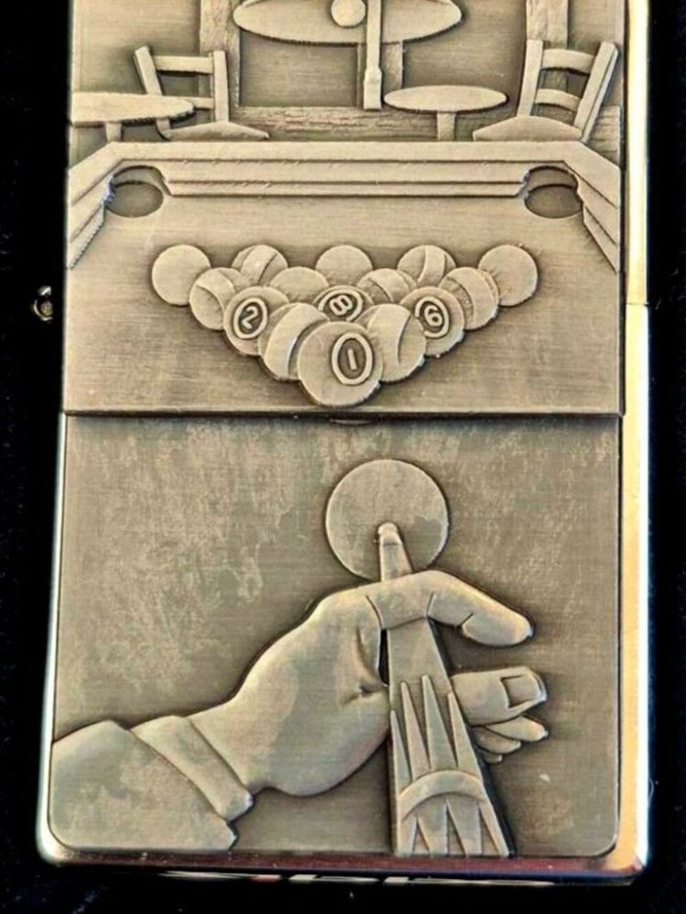 * Ball Surprise Pool Playe Emblem r ZippoLighter